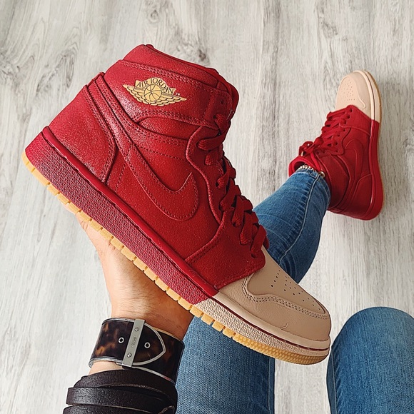 Nike Shoes - Nike air jordan 1 retro high sneakers